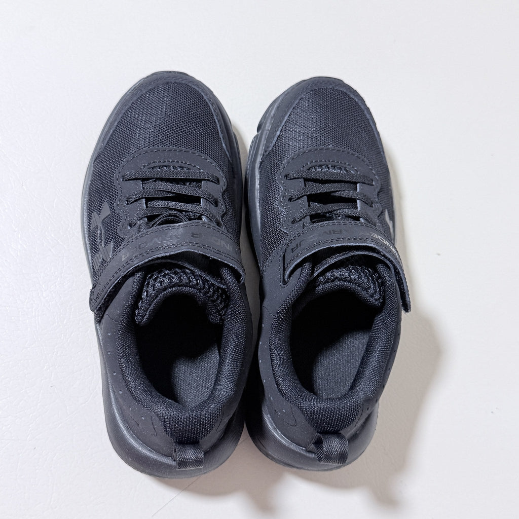 Under Armour Boys Assert 10 AC Running Shoes, Size 2Y, Black